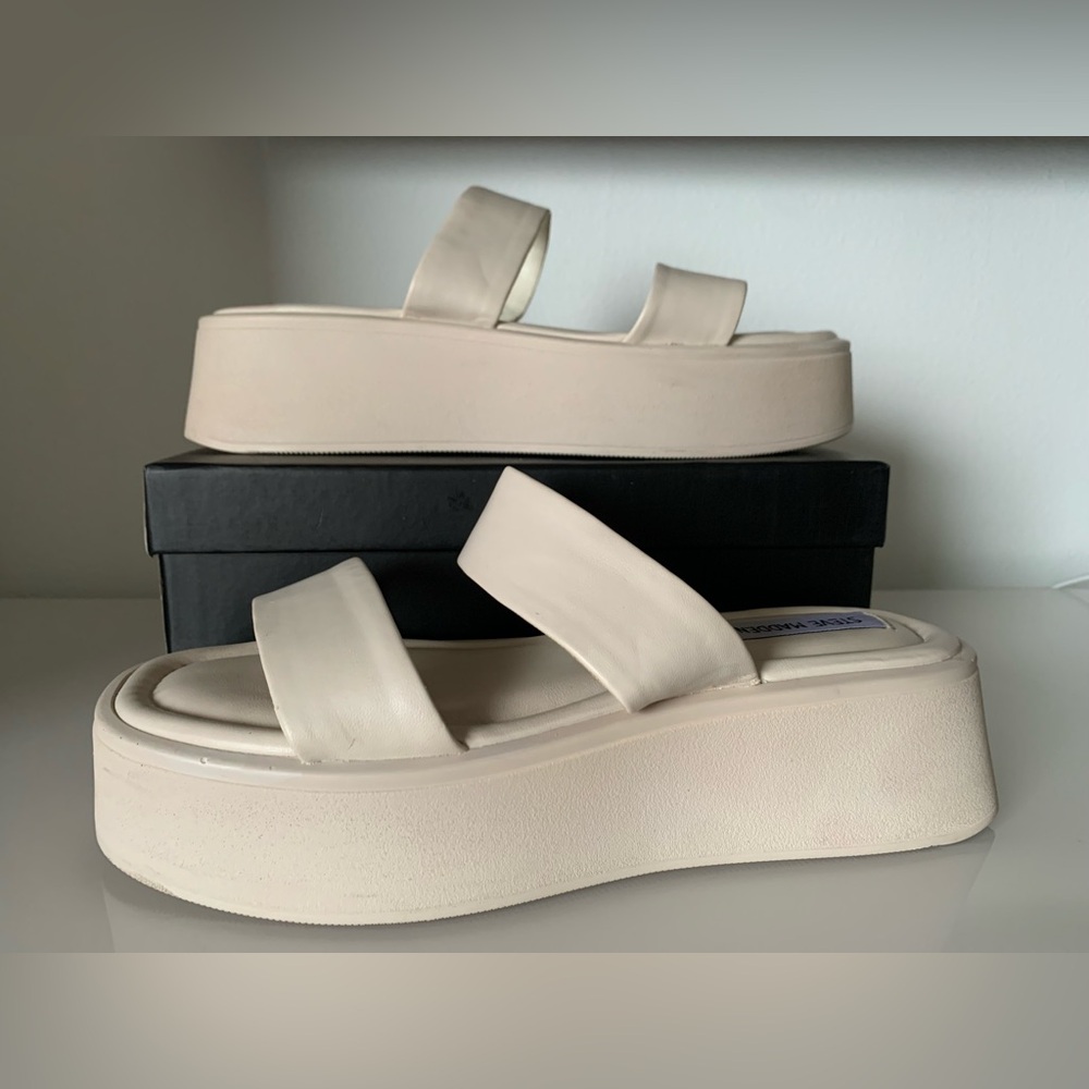 FLAT PLATFORM LEATHER SLIDE SANDAL SIZE 8 CREAM BONE IVORY STEVE MADDEN
